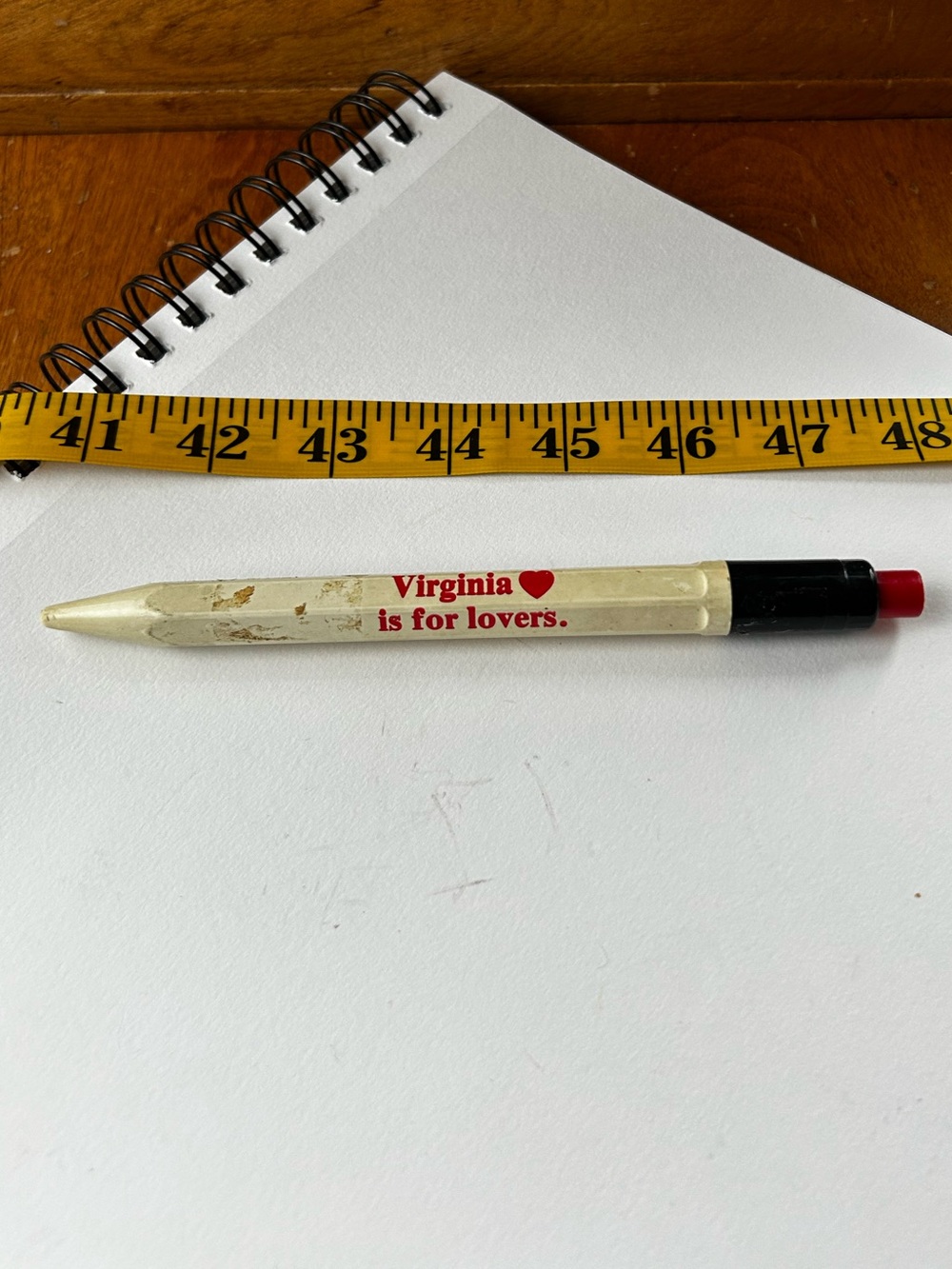 ❤️❤️❤️Vintage 'Virginia is for lovers.' Promotional Pen - Cream & Red